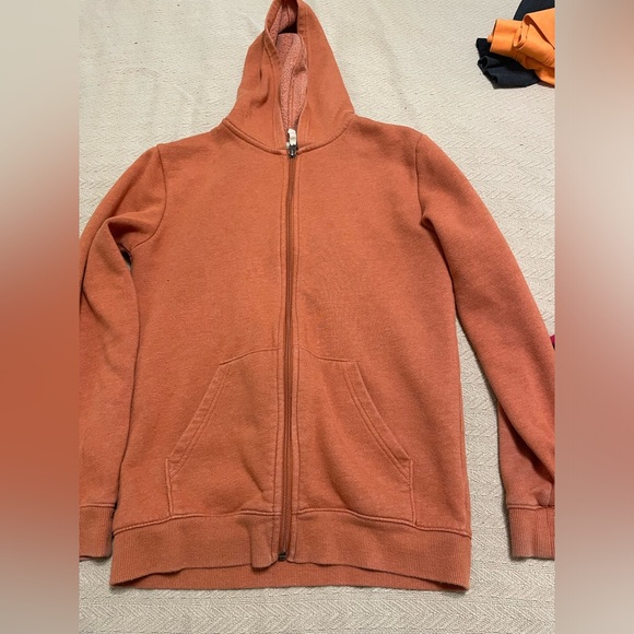 Cat & Jack Boys 12/14 Lot 2 Hoodies 1 Sweatee - Picture 3 of 4